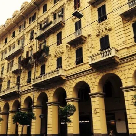 Lungomare & Charme Affittacamere La Spezia